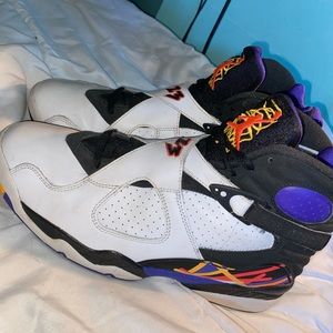 Jordan 8 Retro three peat size 9.5 mens